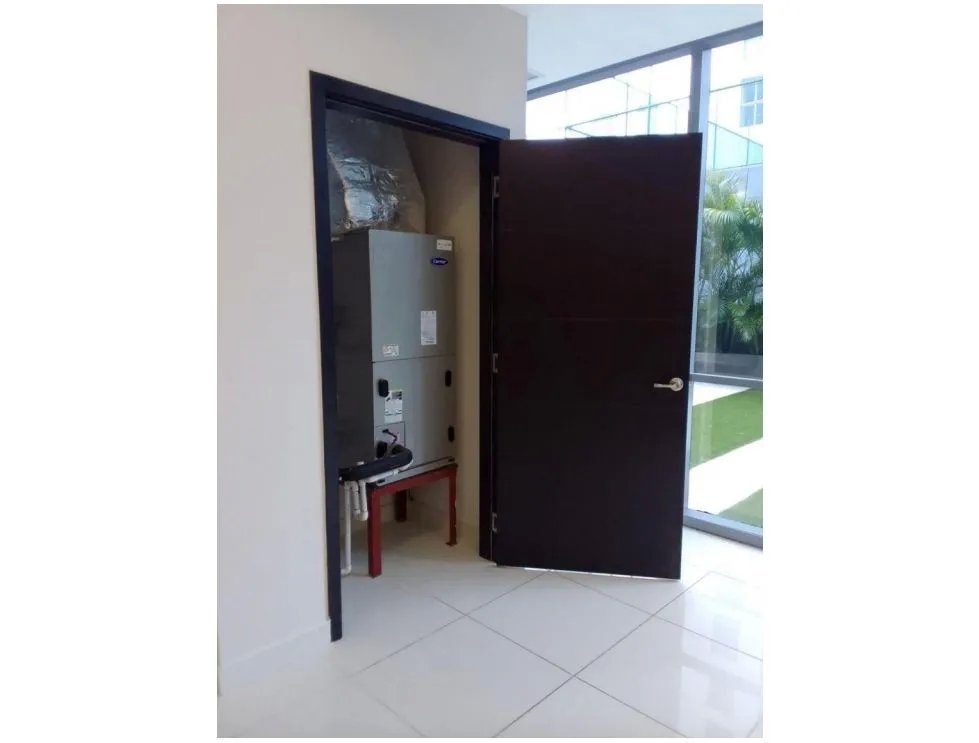 SE ALQUILA OFICINA EN COSTA DEL ESTE 125M2  BOULEVARD DEL ESTE