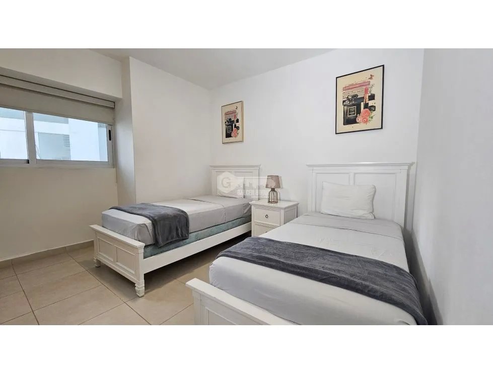AVE BALBOA /  WATERS ON THE BAY / 256M / 3 HABITACIONES / AMOBLADO