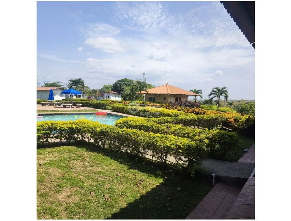 SE VENDE CASA EN SAN CARLOS EL NANCE 610 M2 CON PISCINA