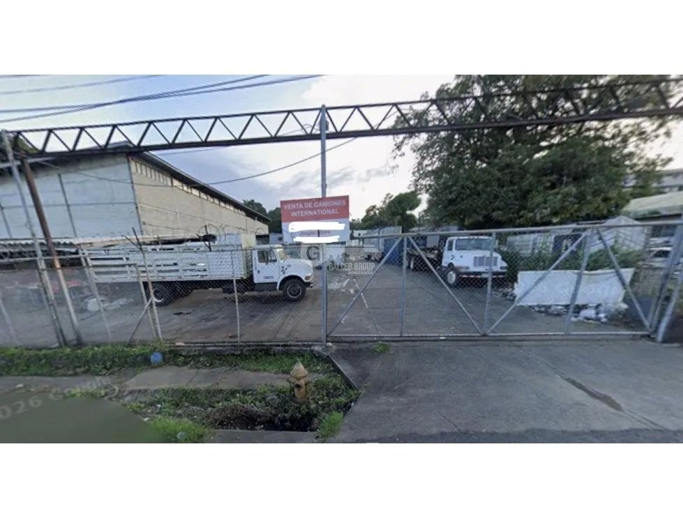 SE VENDE TERRENO COMERCIAL EN RIO ABAJO CALLE 22 1,730M2 PAVIMENTADO