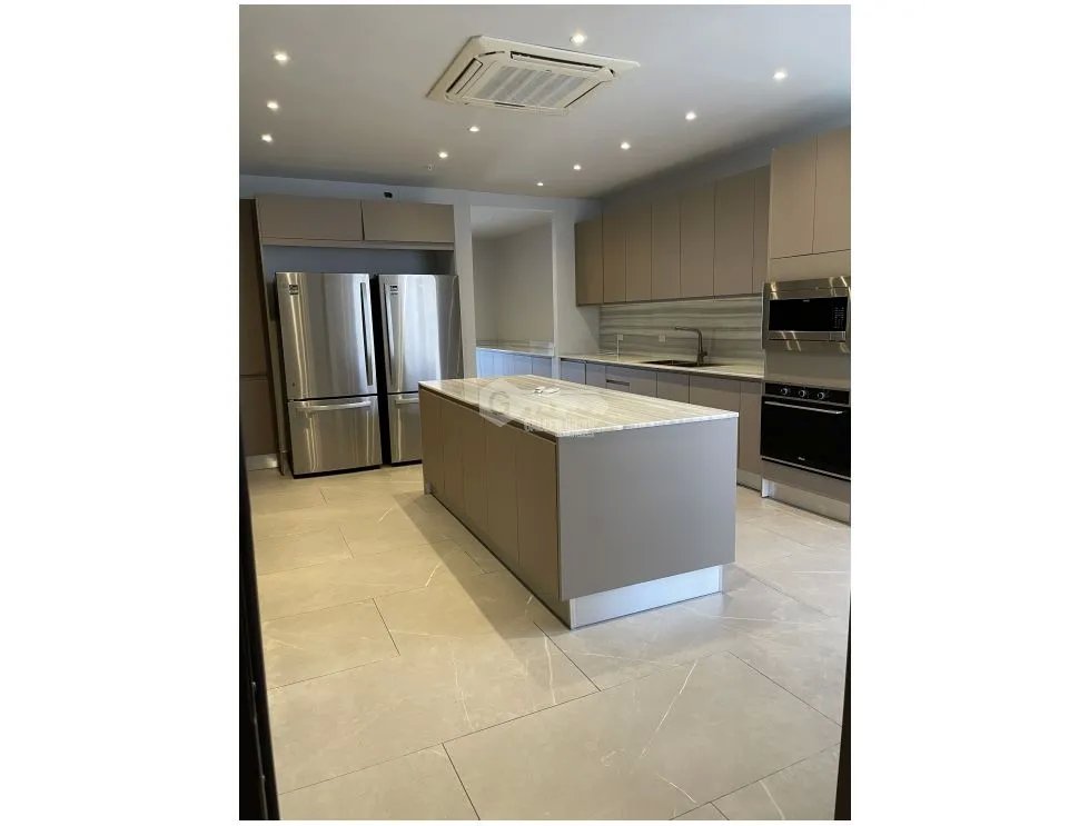 SE VENDE APT. EN  PUNTA PAITILLA PH THE TOWERS 4 HABITACIONES 395 M2