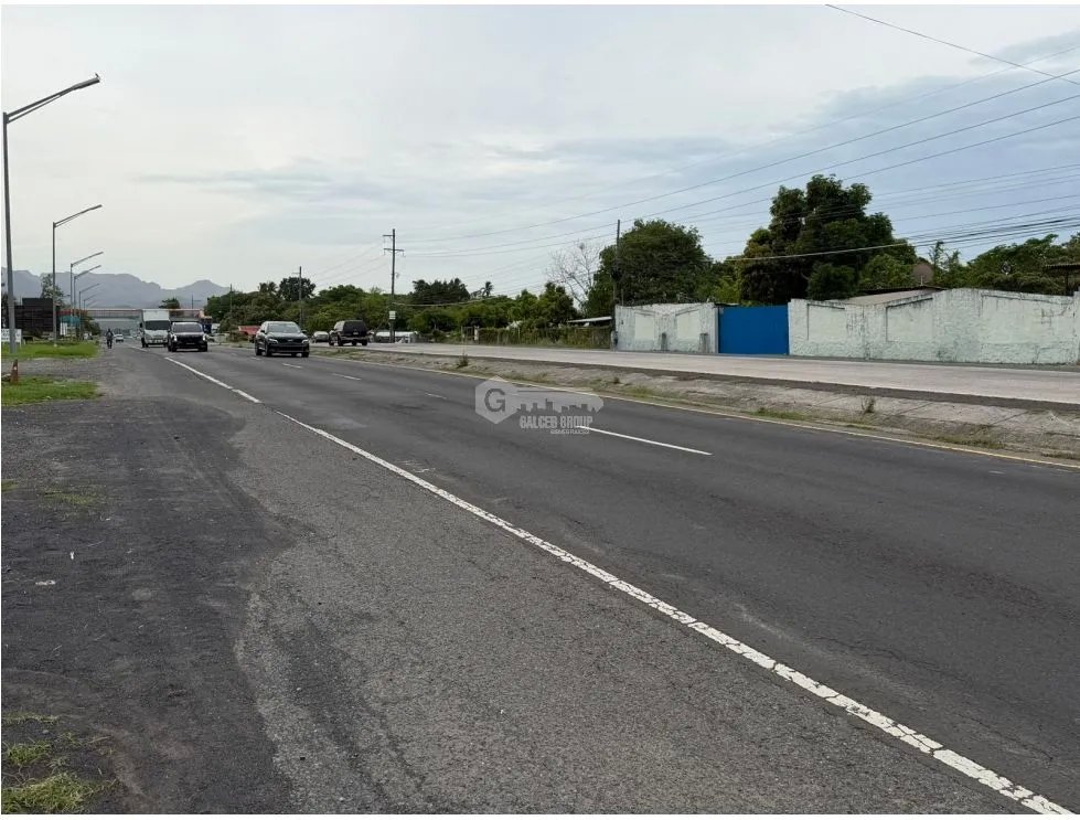 SE VENDE TERRENO EN CHAME 719 M2 VIA PRINCIPAL INTERAMERICANA