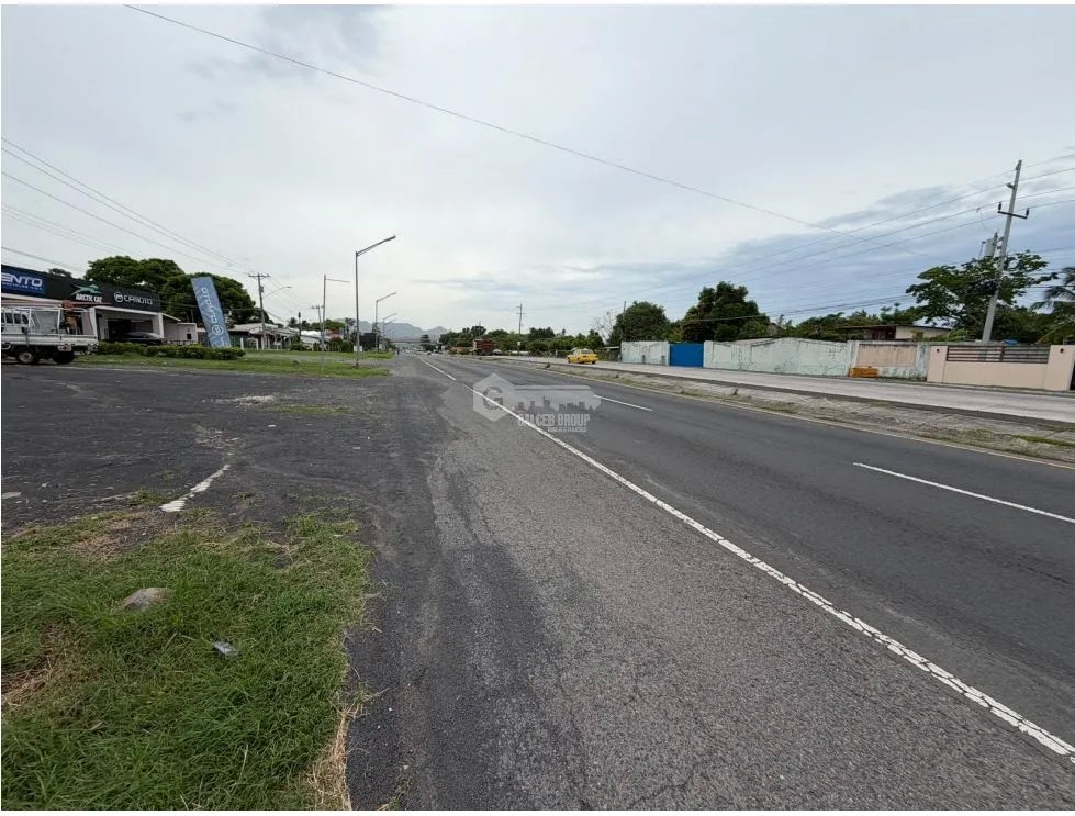 TERRENO / CHAME  / 719M2 / VIA PRINCIPAL / INTERAMERICANA