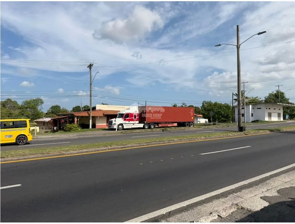 LOCAL COMERCIAL / CHAME / BEJUCO / 240 M2 / EN LA INTERAMERICANA