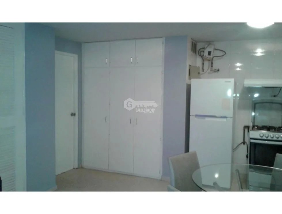 SE VENDE APARTAMENTO EN OBARRIO 5O M2 AMOBLADO / LINEA BLANCA