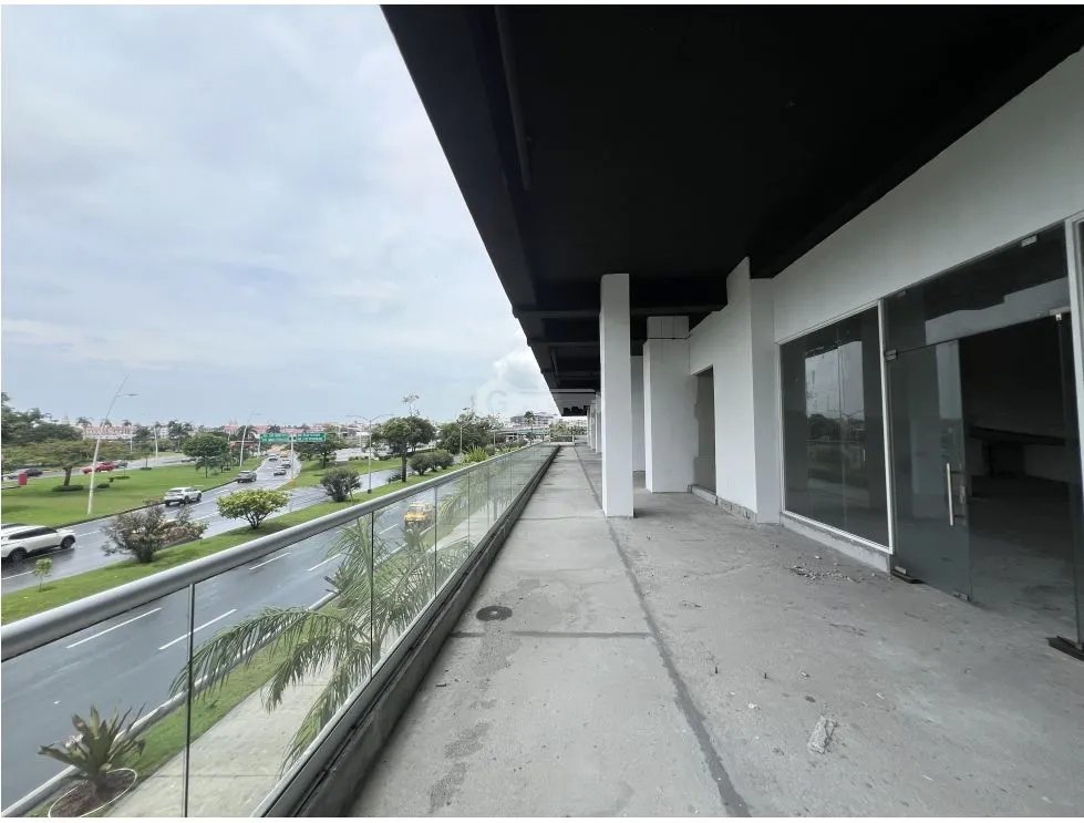 LOCAL COMERCIAL / THE SANDS  / AV. BALBOA / 85 M2 / VACIO