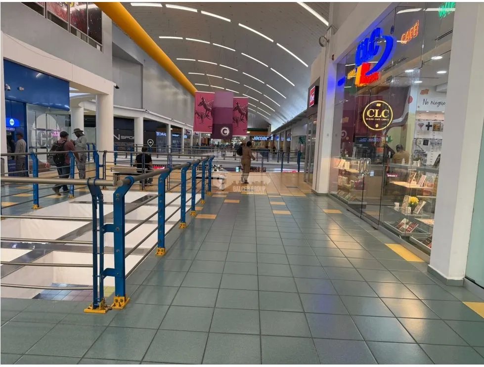 SE ALQUILA AMPLIO LOCAL EN ALBROOK MALL 508M2 SEGUNDO PISO