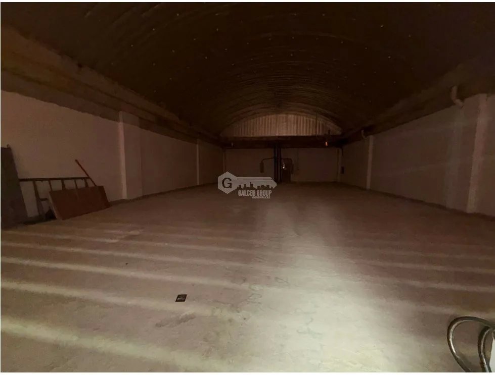 ALBROOK MALL / LOCAL  / 340M2 / SEGUNDO PISO
