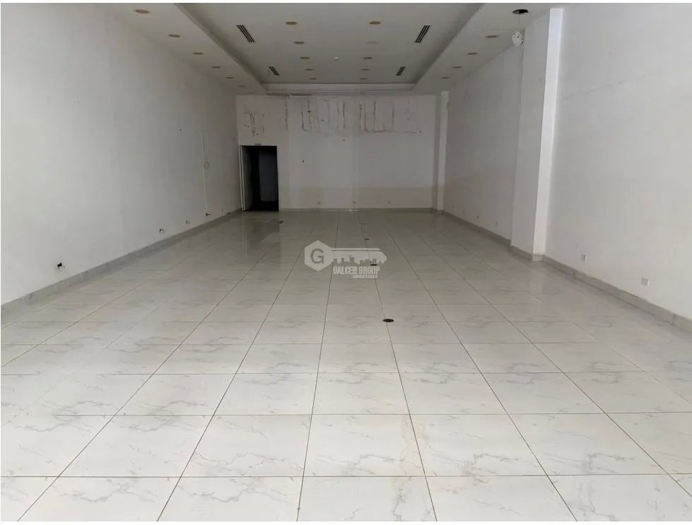 ALBROOK MALL / LOCAL  / 340M2 / SEGUNDO PISO