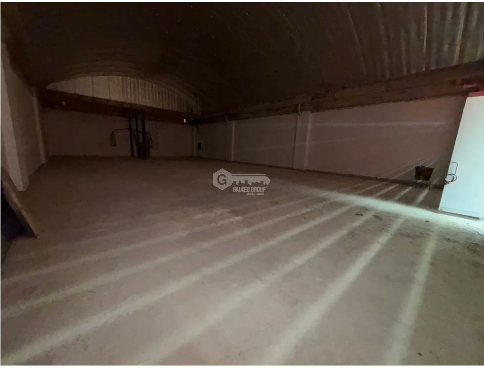 ALBROOK MALL / LOCAL  / 340M2 / SEGUNDO PISO