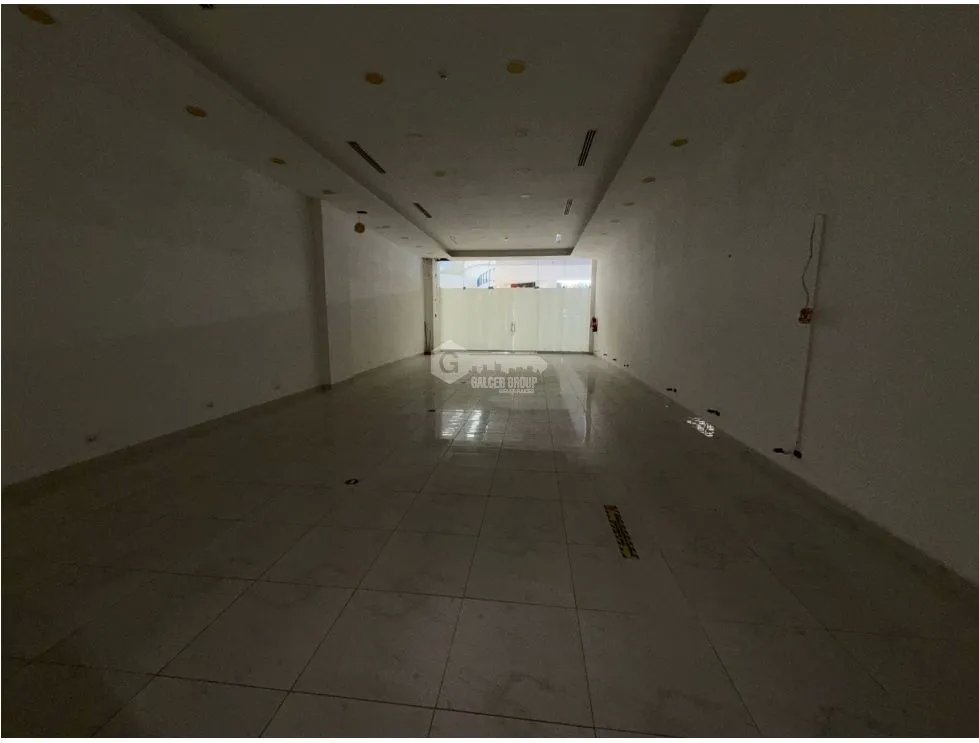 ALBROOK MALL / LOCAL  / 168M2 / SEGUNDO PISO