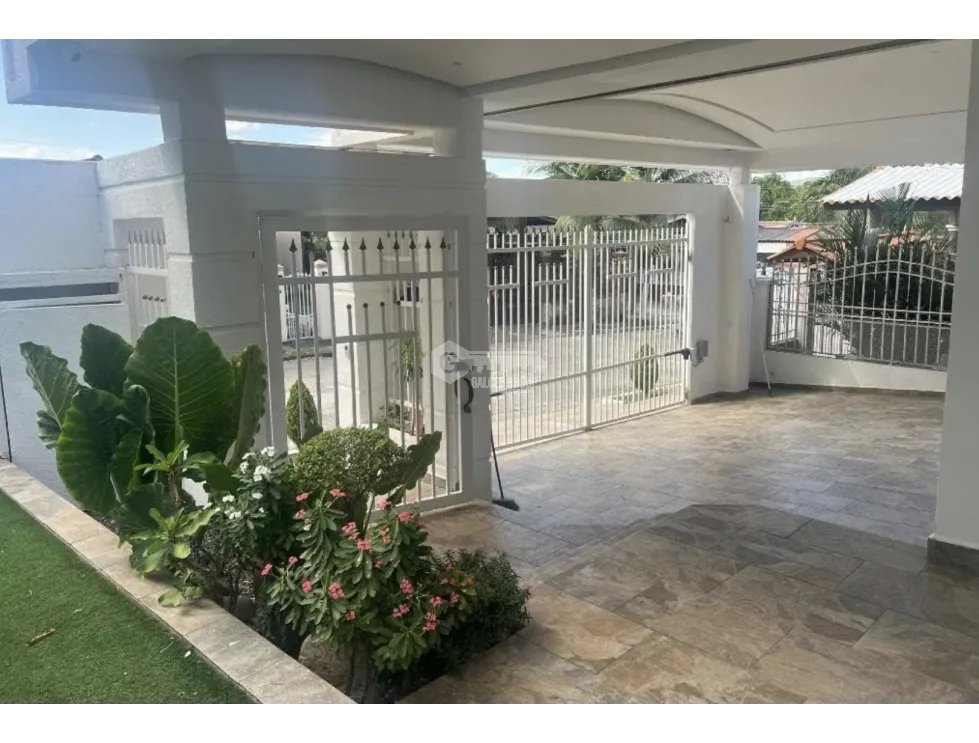 Single Family House for sale in Brisas Del Golf