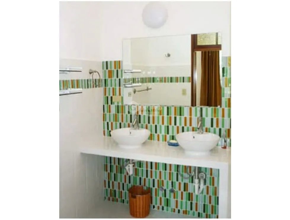 PLAYA BLANCA / FARALLON / HOTEL / HOSTAL / POSADA / 1850M2 / TURISMO