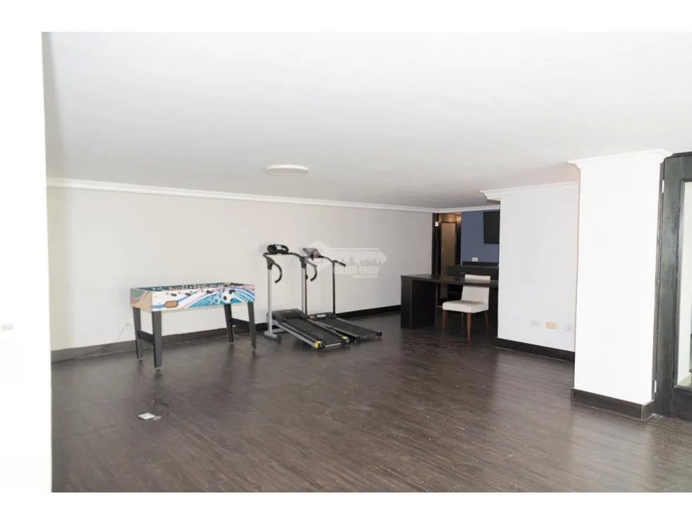 BETANIA  / CASA DE 4 NIVELES / 450 m2 / TERRAZA CON PISCINA