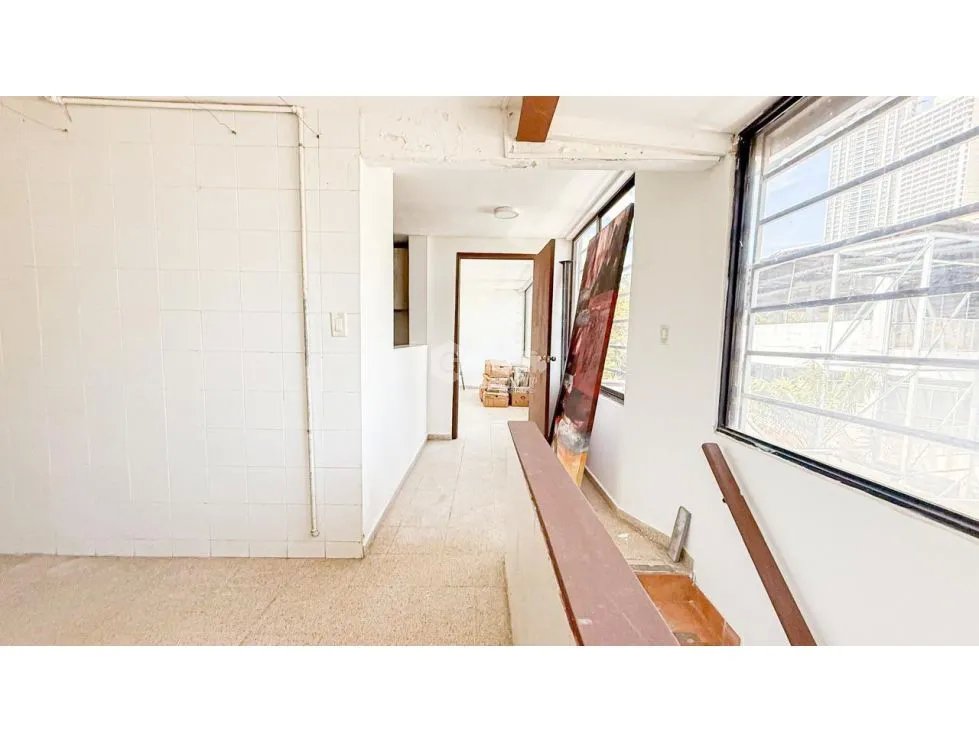 SE VENDE CASA EN BETANIA URB. LOS ANGELES DE 4 NIVELES 450 m2 PATIO
