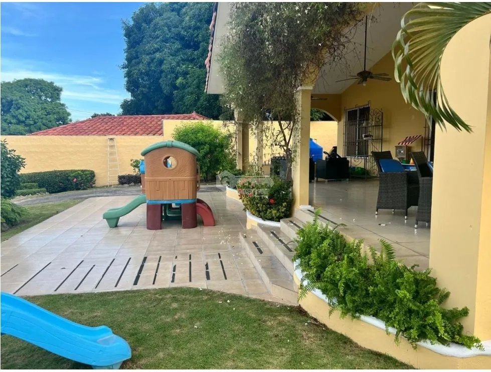 CORONADO / CASA DE PLAYA / 2200 M2 / 5 HABITACIONES / CASA HUESPED