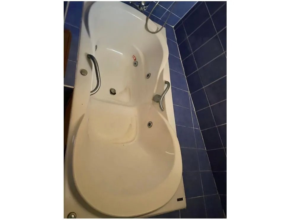 VILLA DE LAS FUENTES / 473M / 2 NIVELES / JACUZZI / 5 HABITAC