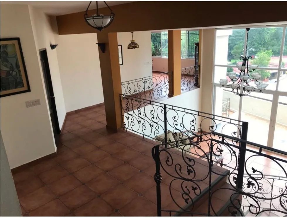 VILLA DE LAS FUENTES / 473M / 2 NIVELES / JACUZZI / 5 HABITAC