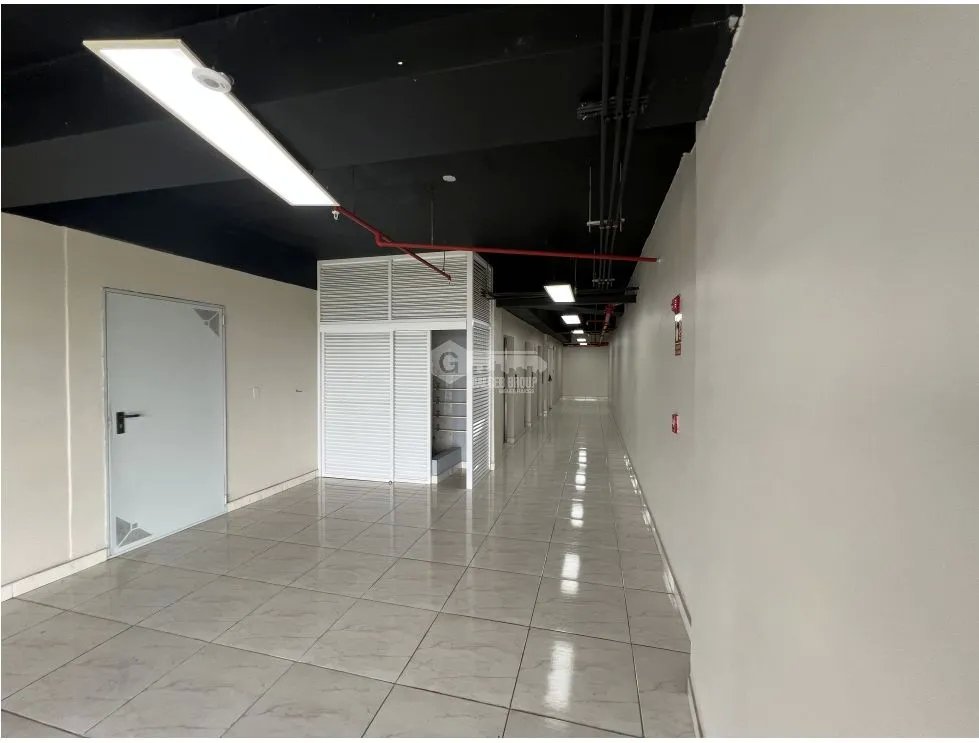 SE VENDE LOCAL COMERCIAL EN THE SANDS EN AV. BALBOA 135 M2