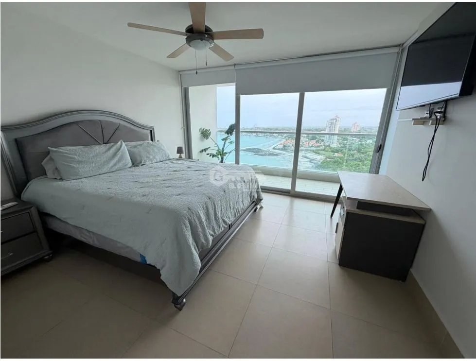 Apartment for sale in Coronado