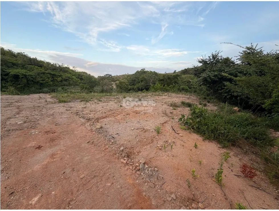 SE VENDE TERRENO EN CHAME 804 M2 VIA A LA LAGUNA
