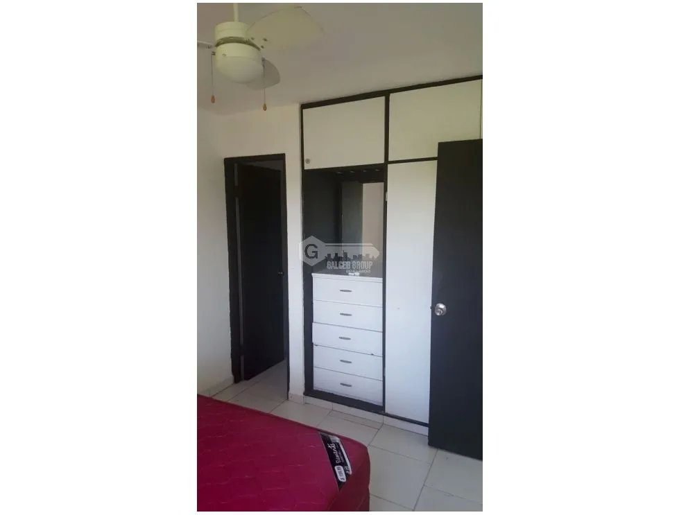SE ALQUILA ACOGEDOR APARTAMENTO AMOBLADO FRENTE AL PARQUE OMAR
