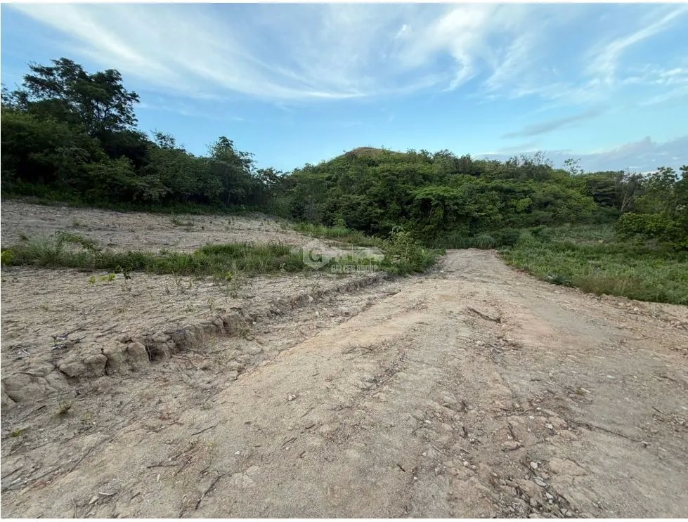 TERRENO / CHAME / 905 M2 / LEL CALVARIO / FINANCIAMIENTO INTERNO