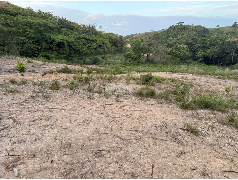 TERRENO / CHAME / 853 M2 / EL CALVARIO / FINANCIAMIENTO INTERNO