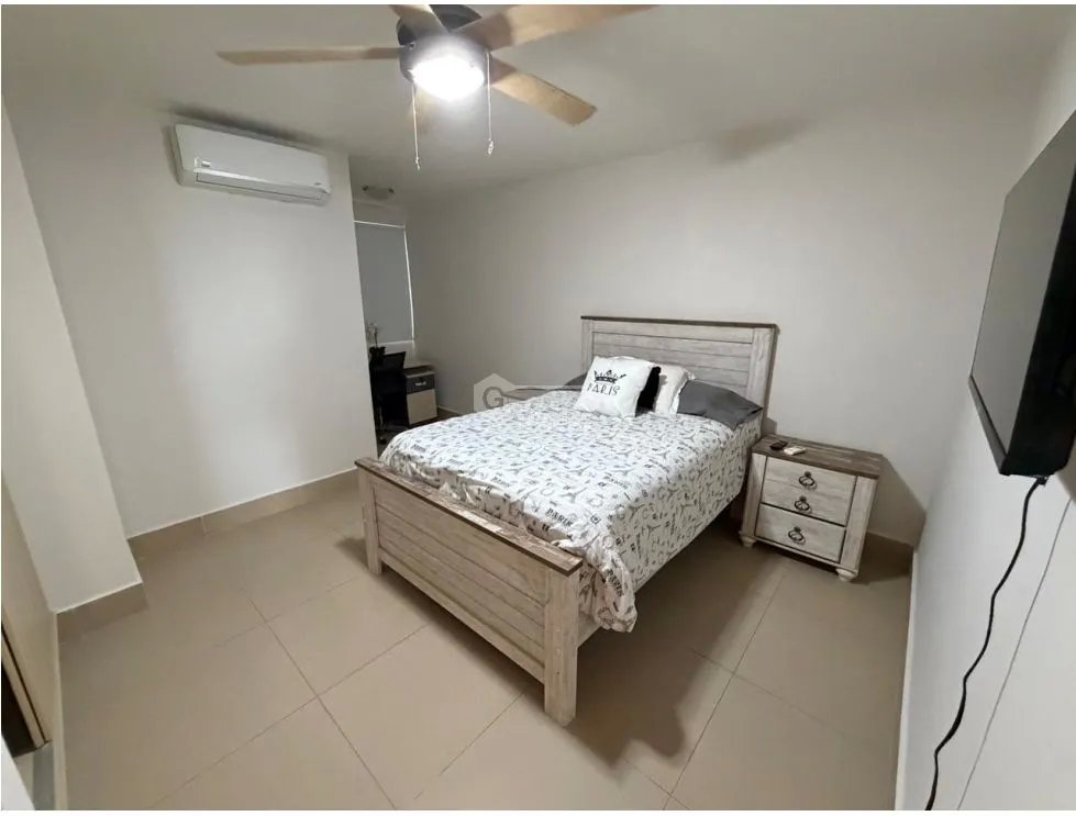CORONADO / 2 HABITACIONES / 128 M2 / AMOBLADO / BALCON / FRENTE AL MAR
