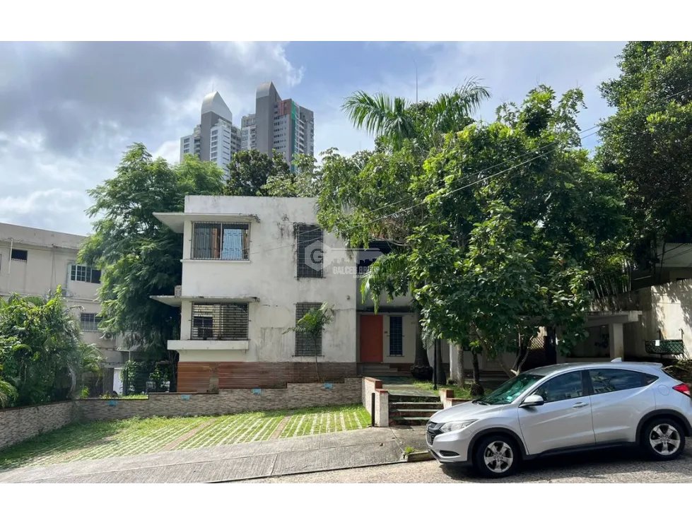 EL CANGREJO / TERRENO / COMERCIAL O RESIDENCIAL / 1300M2 / PLANO
