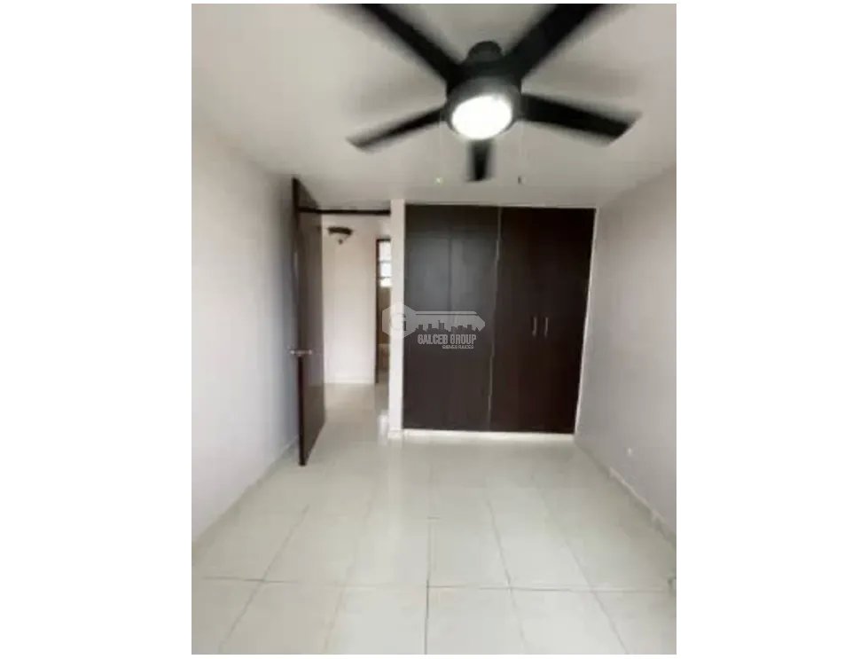 Apartment for sale in Condado del Rey