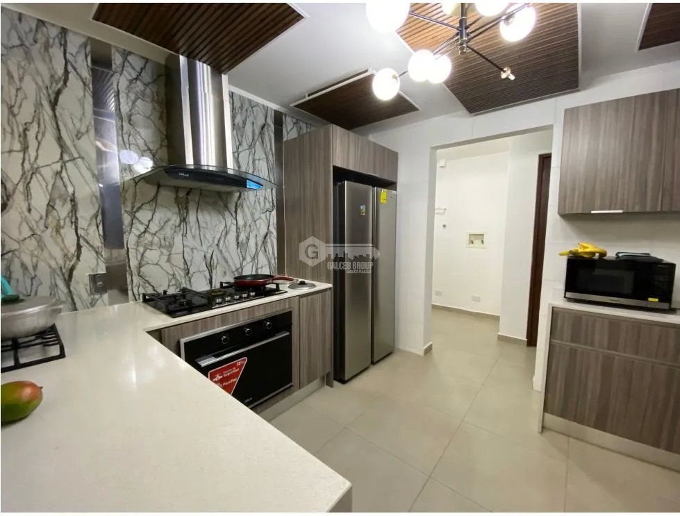 BRISAS DEL GOLF / PH GARDENIAS / 248M2 / 3 HABITACIONES