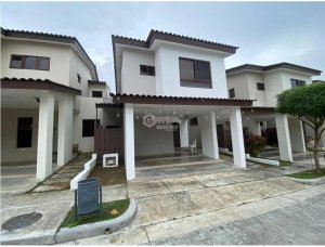 Single Family House for sale in Brisas D...