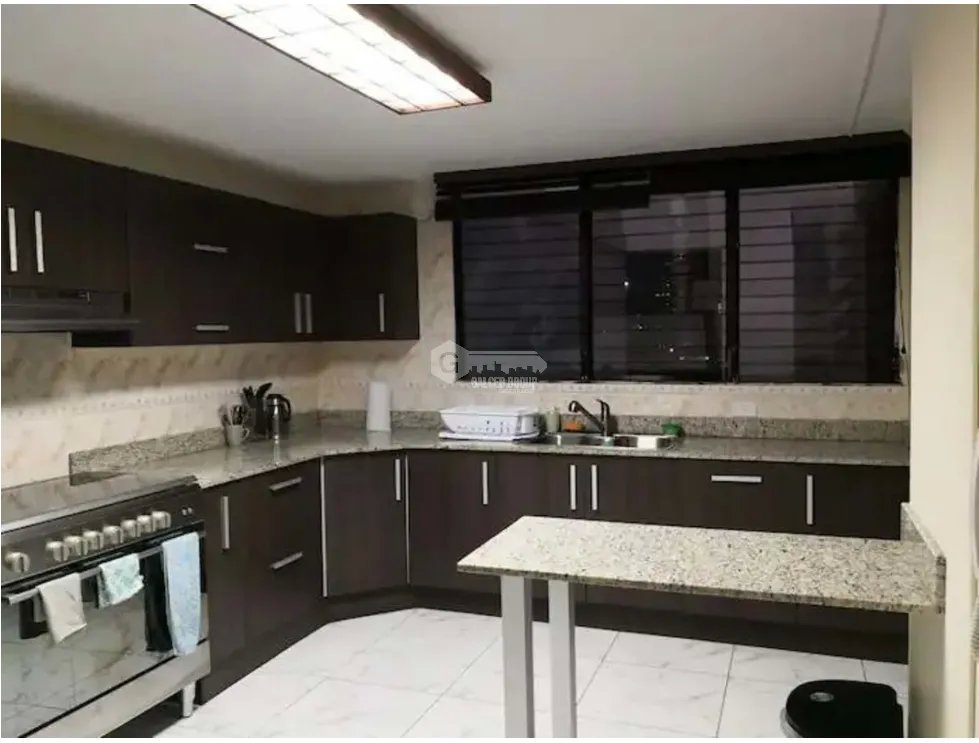 BELLA VISTA / PH ROCA MAR / 230 M2 / 3 HABITACIONES / LINEA BLANCA