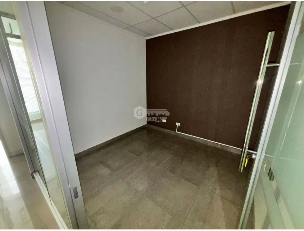 TORRE BANESCO / OCEAN BUSINESS PLAZA / MARBELLA / 103m / DIVISIONES