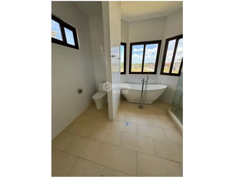 Single Family House for sale in Costa Sur