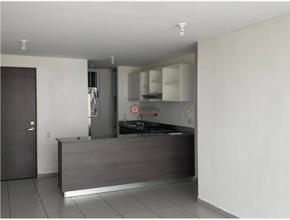 TUMBA MUERTO / PH AVIÑON TOWERS  /  77M / 3 HABITACIONES  / CENTRICO