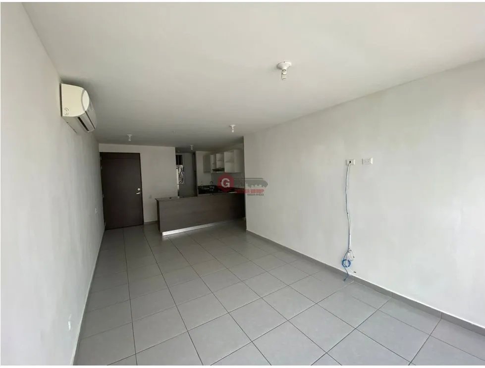 TUMBA MUERTO / PH AVIÑON TOWERS  /  77M / 3 HABITACIONES  / CENTRICO