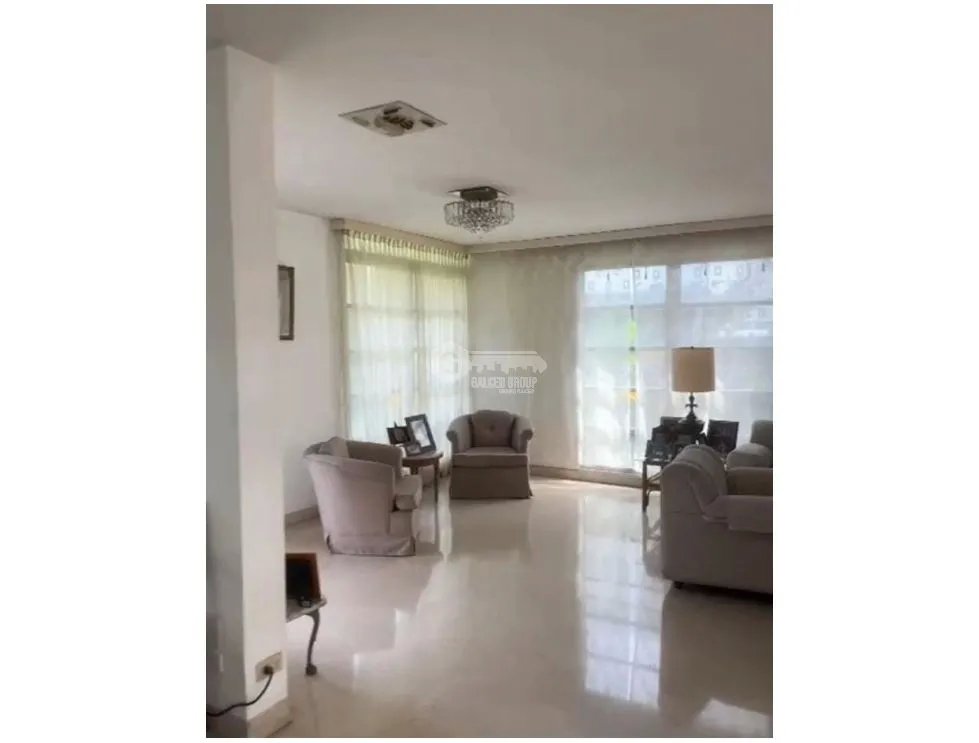 ALTOS DEL GOLF / 3 HABITACIONES / 1500M / PISCINA PRIVADA