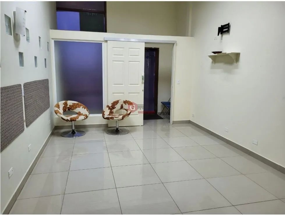 LOCAL COMERCIAL / CORONADO / THE VILLAGE MALL / 56m2 / PLANTA ALTA