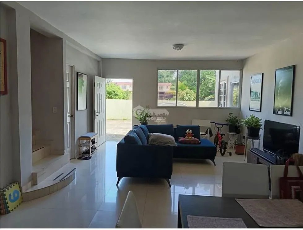 LAS ACACIAS / VILLA DE LAS ACACIAS / 197M / 3 HABITACIONES / CON ANEXO