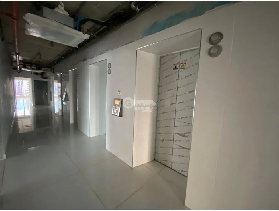 LUJOSA OFICINA / CALLE 50 / TORRE PBH / 622 M2 / A ESTRENAR / VACIA