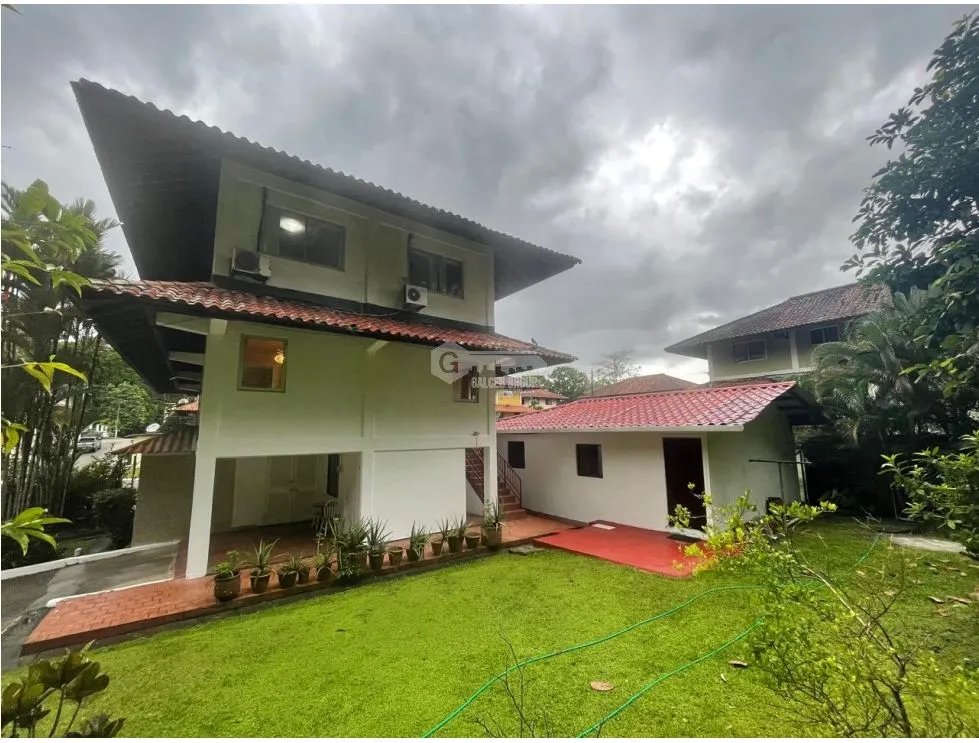 Single Family House for sale in Colon