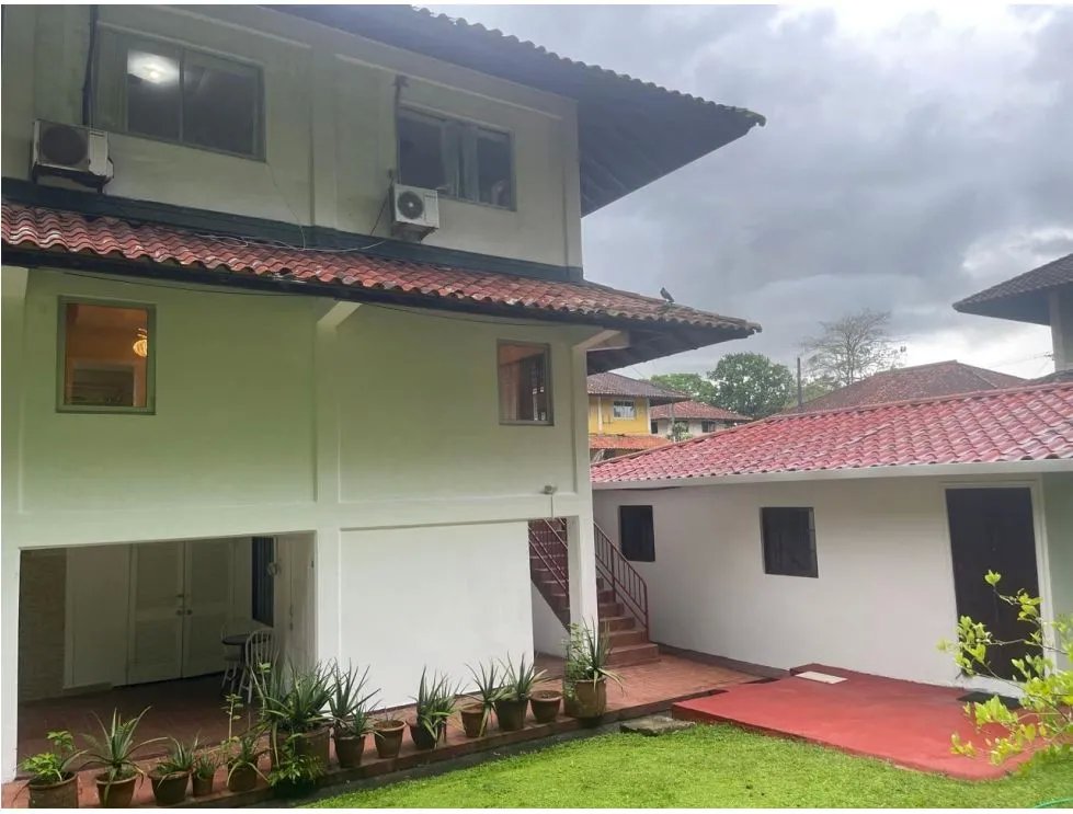 Single Family House for sale in Colon