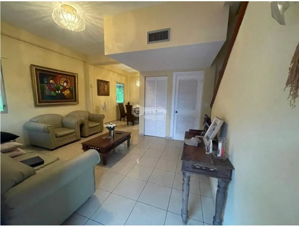 Single Family House for sale in Colon