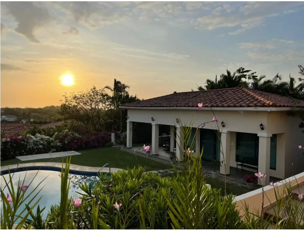 Single Family House for sale in San Carlos