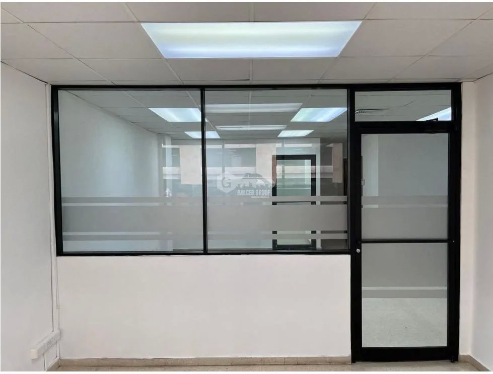 OFICINA / AVE BALBOA / GALERIAS BALBOA / 84M2 / VISTA CINTA COSTERA