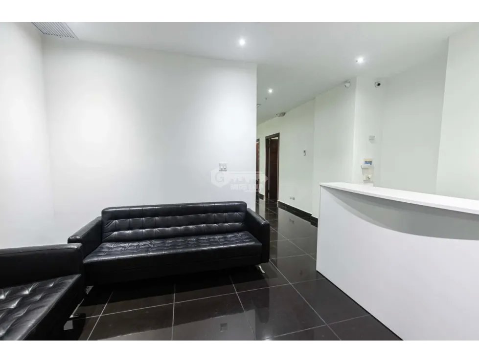 OFICINA / OBARRIO / PH OFFICE ONE / 110M2 / 5 ESPACIOS / AMOBLADA