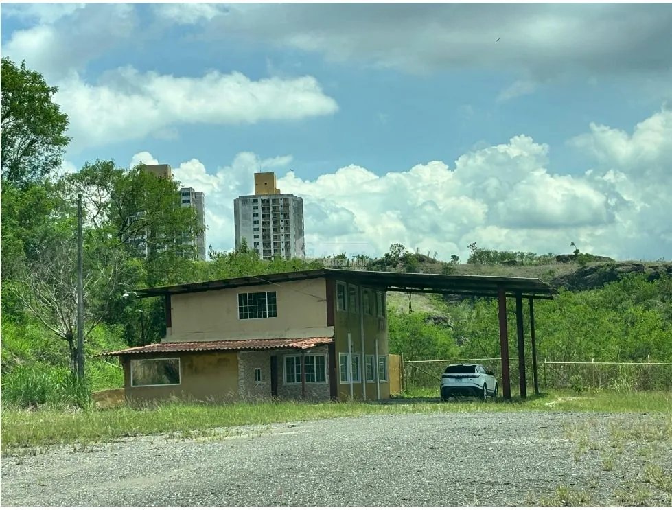 TERRENO PLANO / DOMINGO DÍAZ / 14041M / RM3-C2 / FRENTE AL METRO