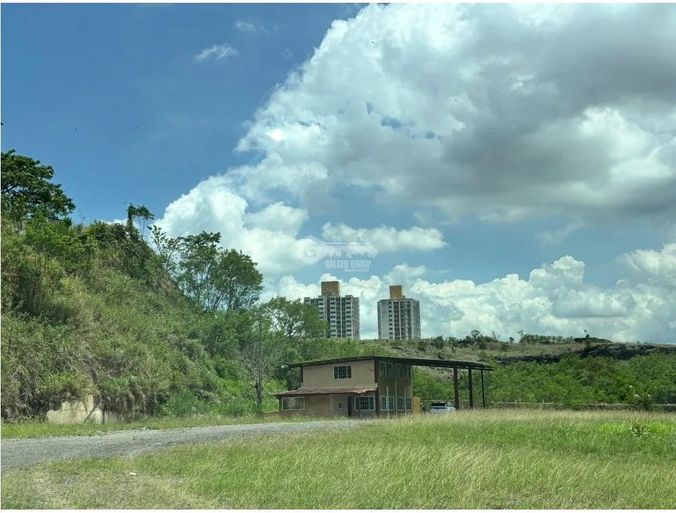 TERRENO PLANO / DOMINGO DÍAZ / 14041M / RM3-C2 / FRENTE AL METRO